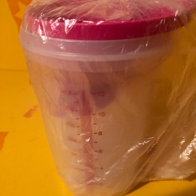 Vorratsbehälter mit Dreh schütten (2) 